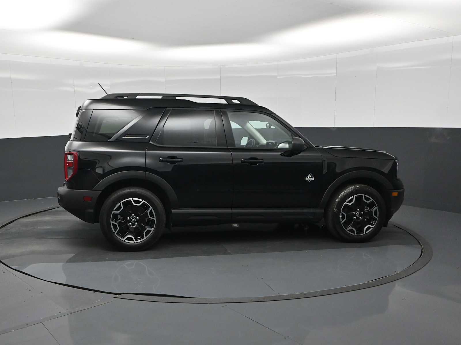 Used 2025 Ford Bronco Sport Outer Banks w/ Outer Banks Tech Package+ image 9