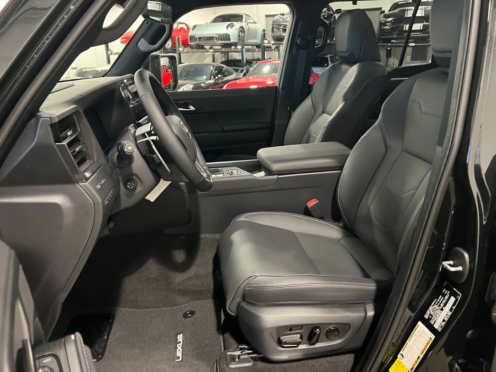 Used 2026 Lexus GX 550 w/ Cold Area Package image 9