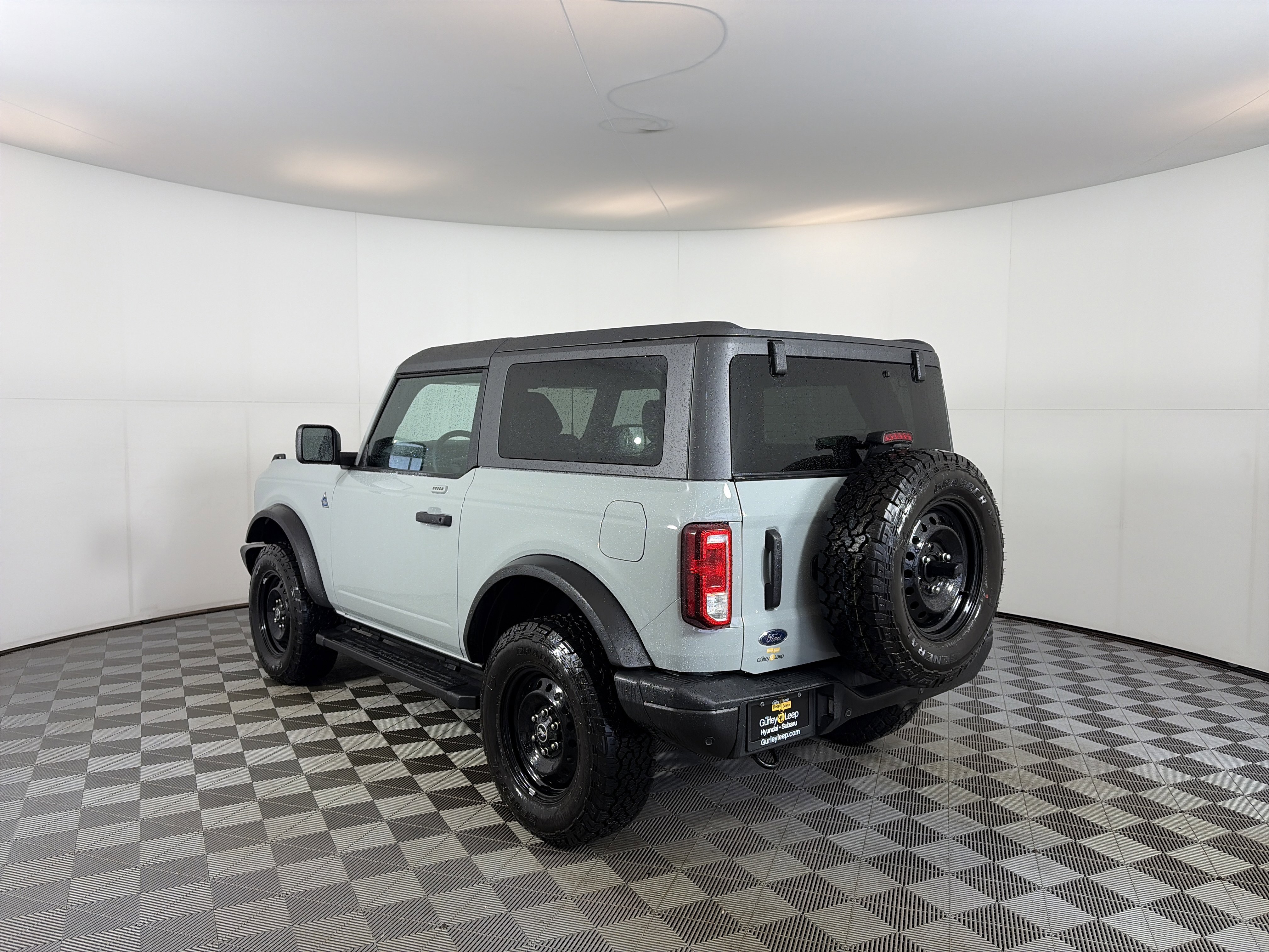 Used 2023 Ford Bronco Black Diamond image 8