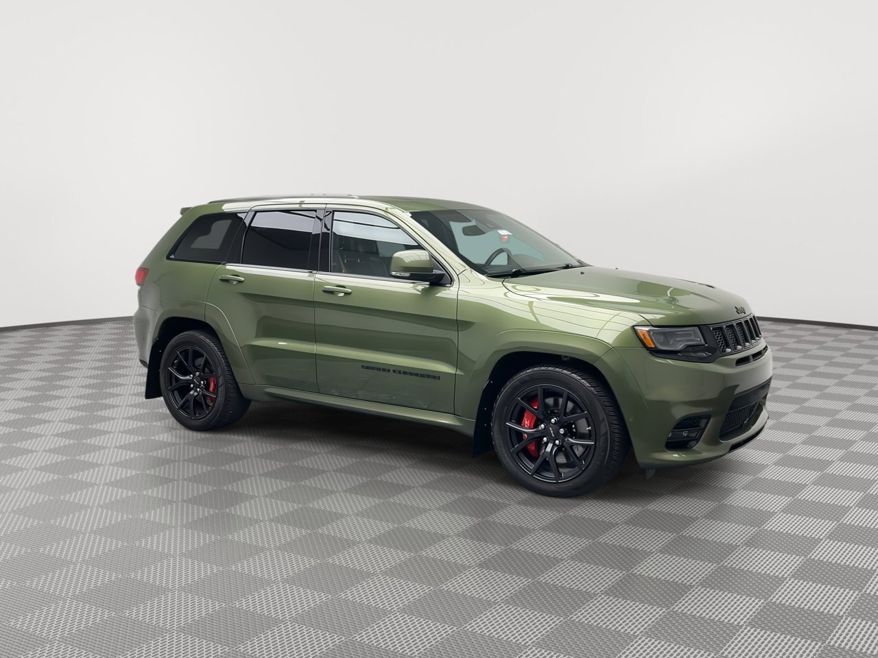 Used 2021 Jeep Grand Cherokee SRT image 43