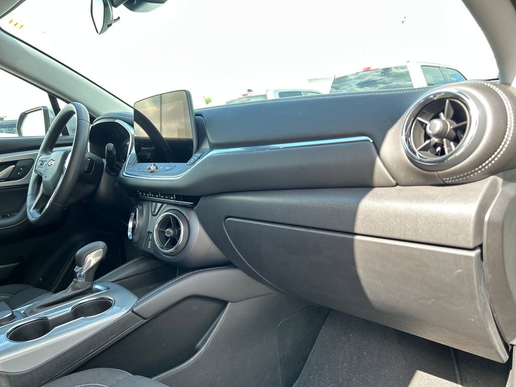 Used 2023 Chevrolet Blazer LT w/ Driver Confidence Package FWD image 15