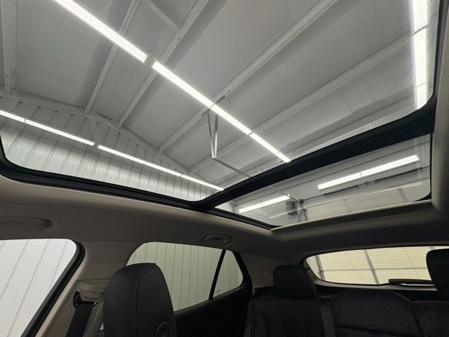 Used 2023 Buick Envision Essence w/ Sport Touring Package image 33