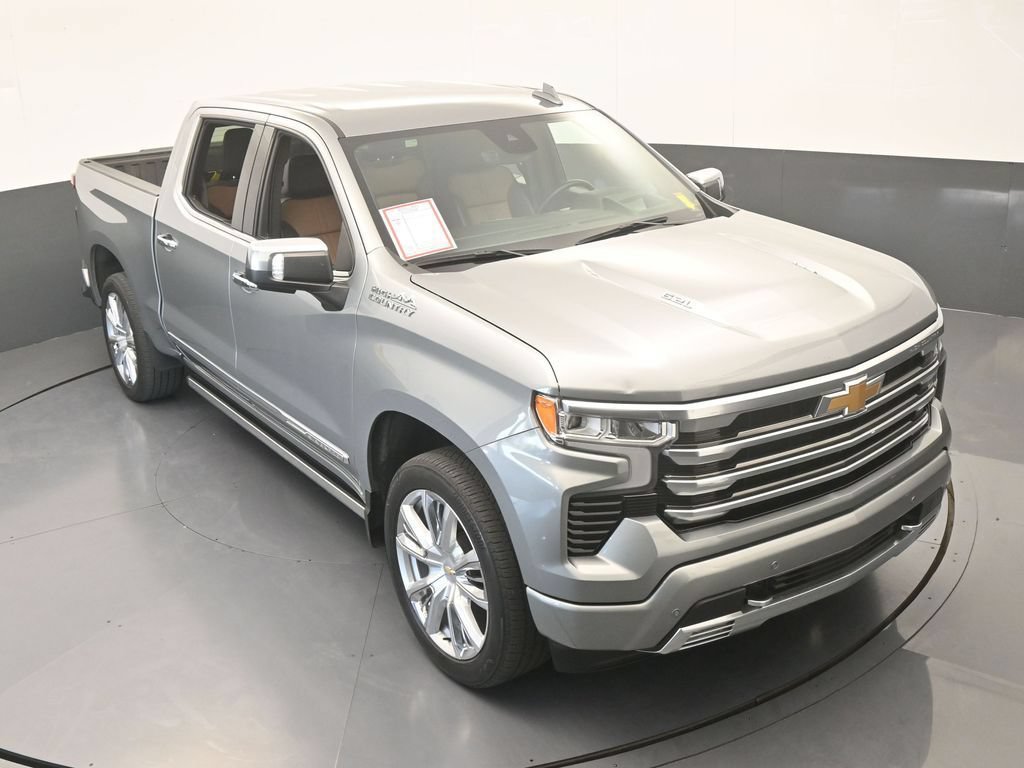 Used 2024 Chevrolet Silverado 1500 High Country w/ Technology Package AWD/4WD image 69