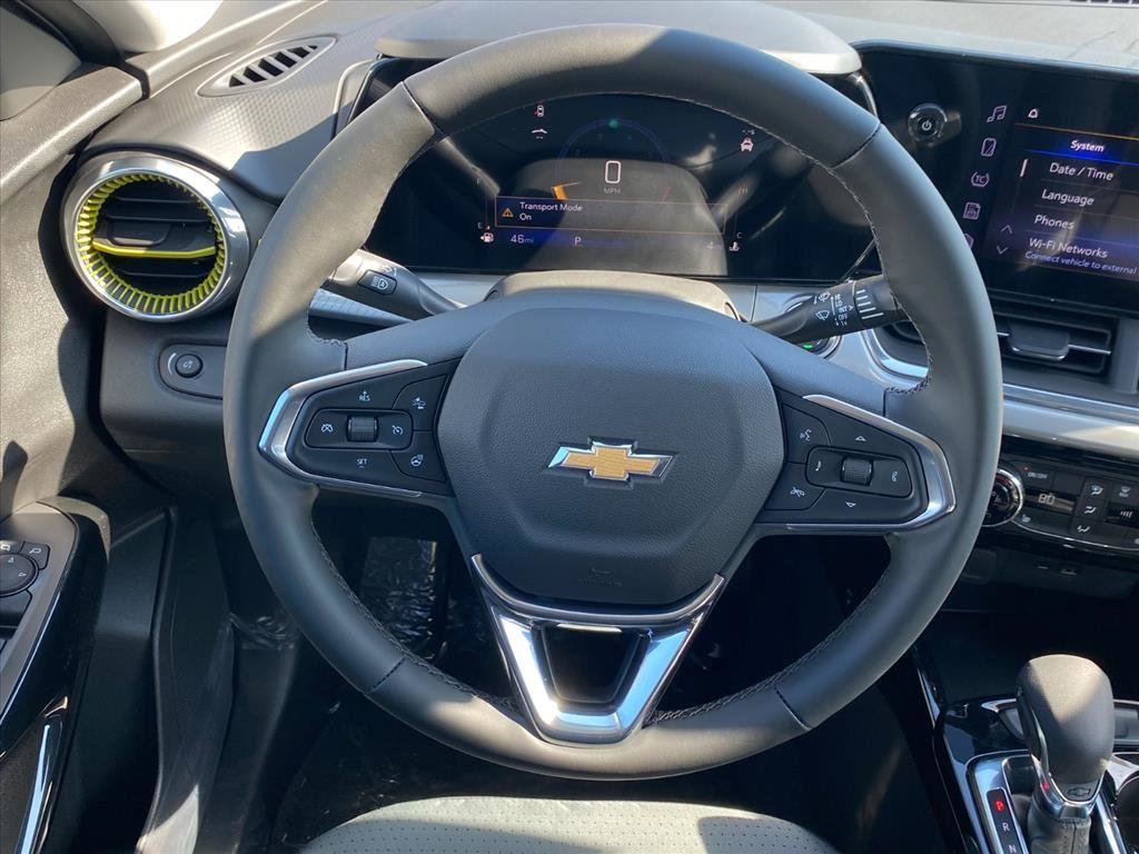 New 2026 Chevrolet Trax LT w/ Driver Confidence Package image 6