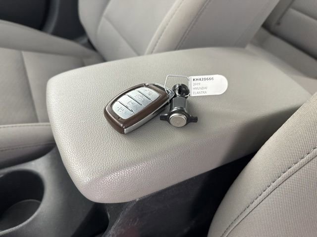 Used 2019 Hyundai Elantra Value Edition image 28