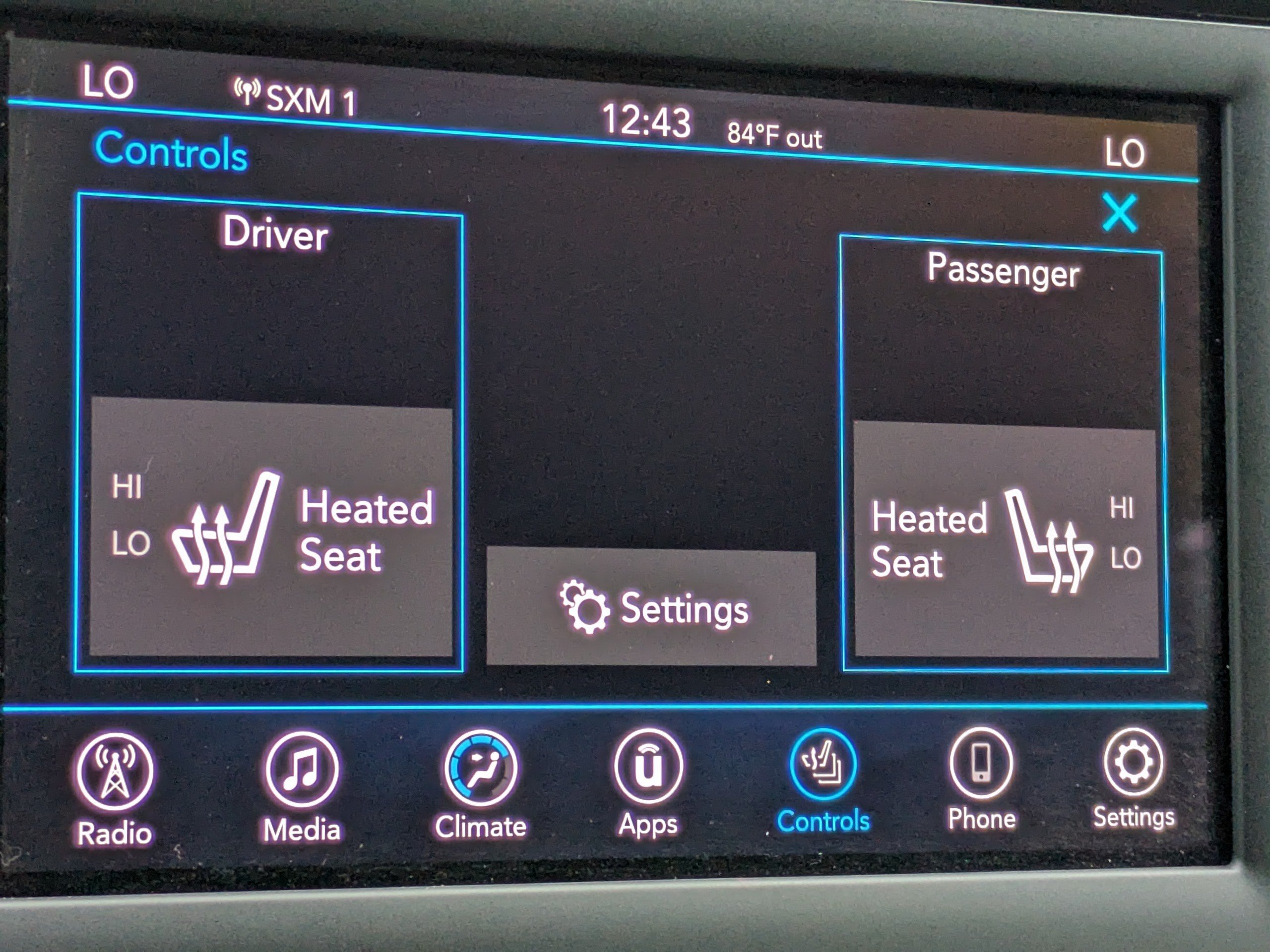 Used 2018 Chrysler Pacifica Touring-L FWD image 24