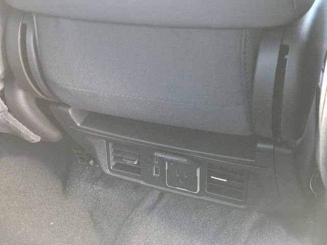 New 2026 GMC Sierra 1500 Elevation image 8