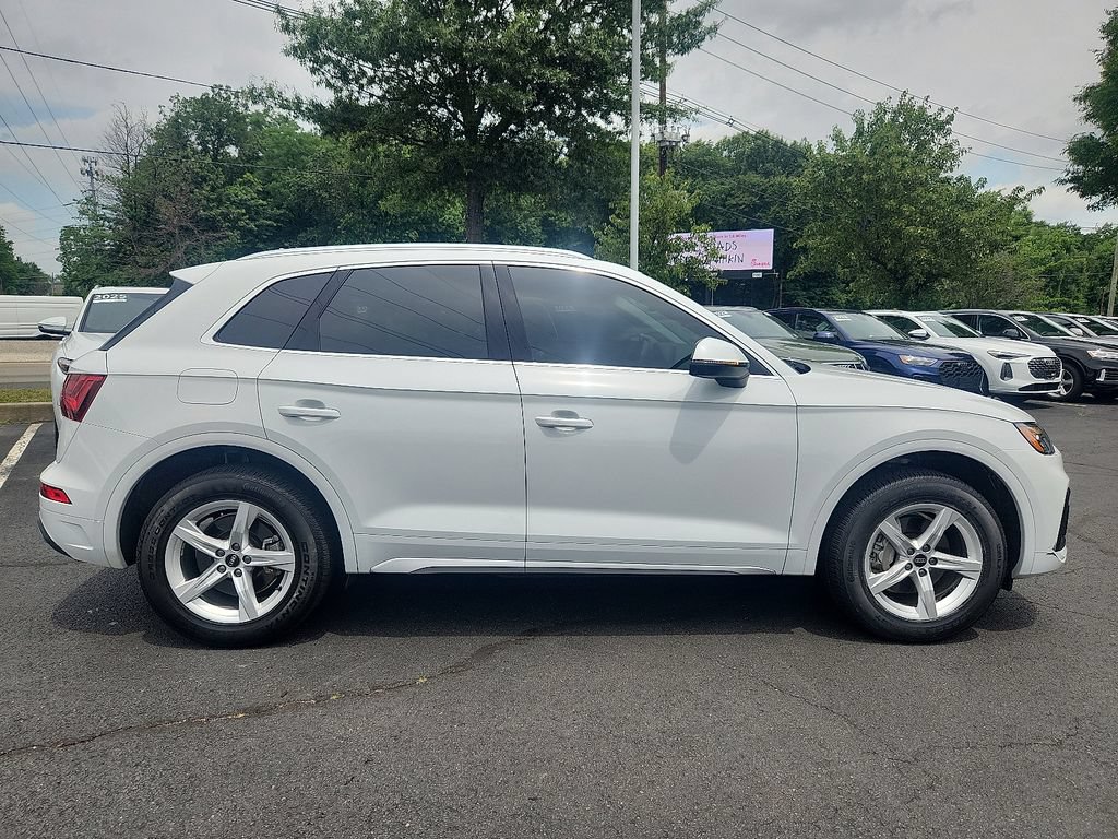 Used 2024 Audi Q5 Premium AWD/4WD image 7