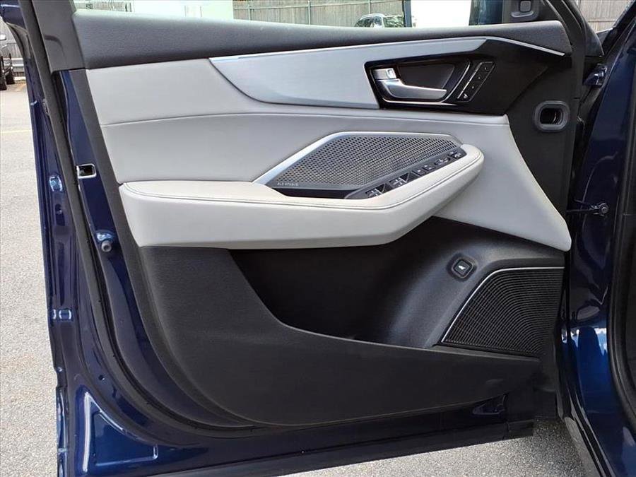 Used 2022 Acura MDX SH-AWD w/ Technology Package image 17