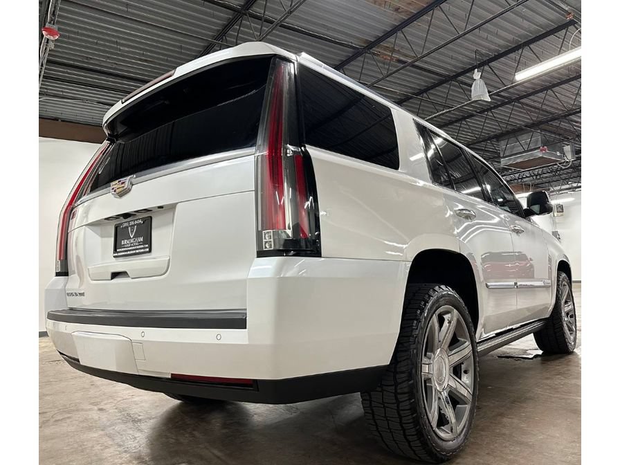 Used 2016 Cadillac Escalade Premium AWD/4WD image 12
