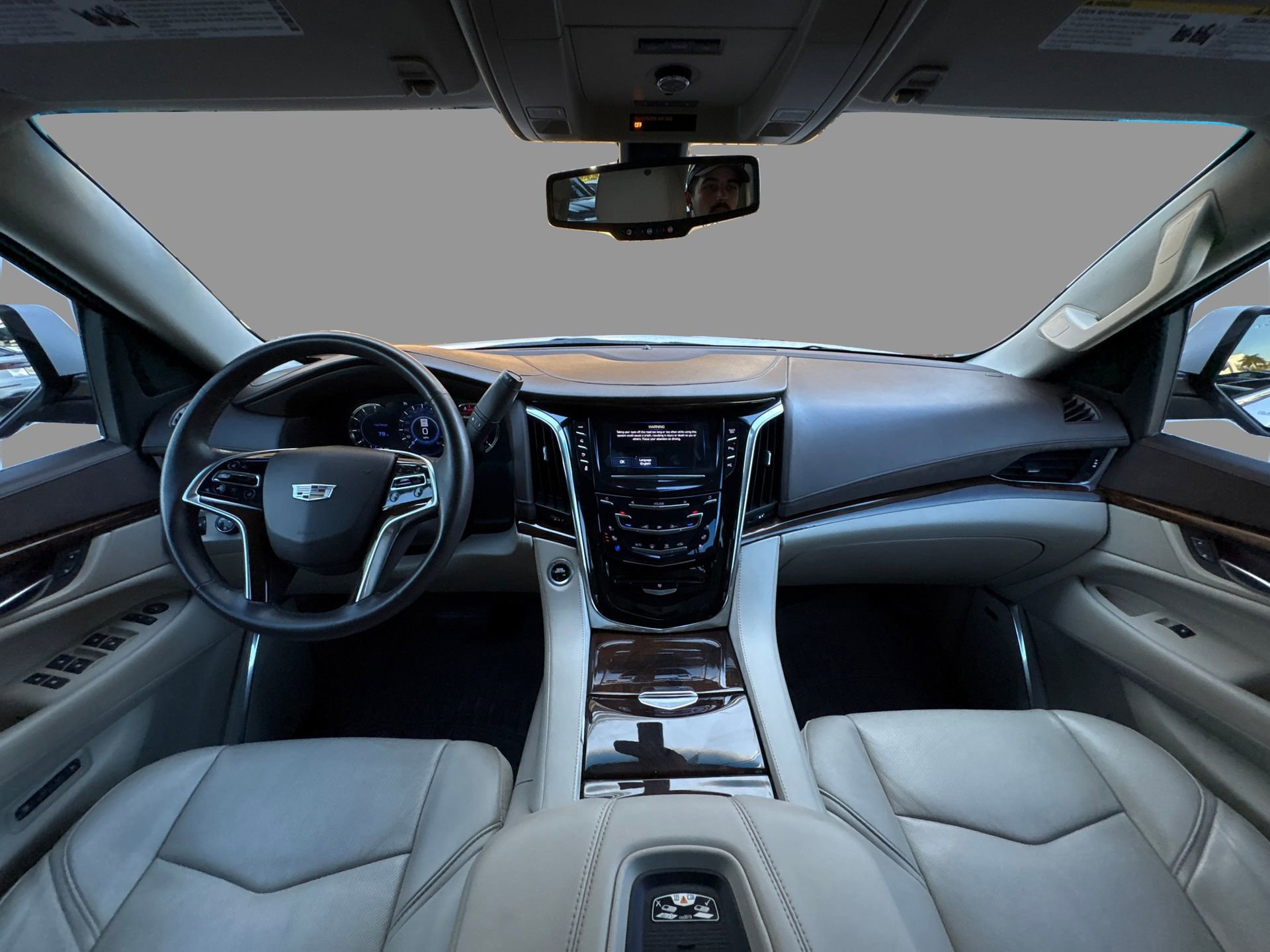 Used 2017 Cadillac Escalade ESV 2WD image 22