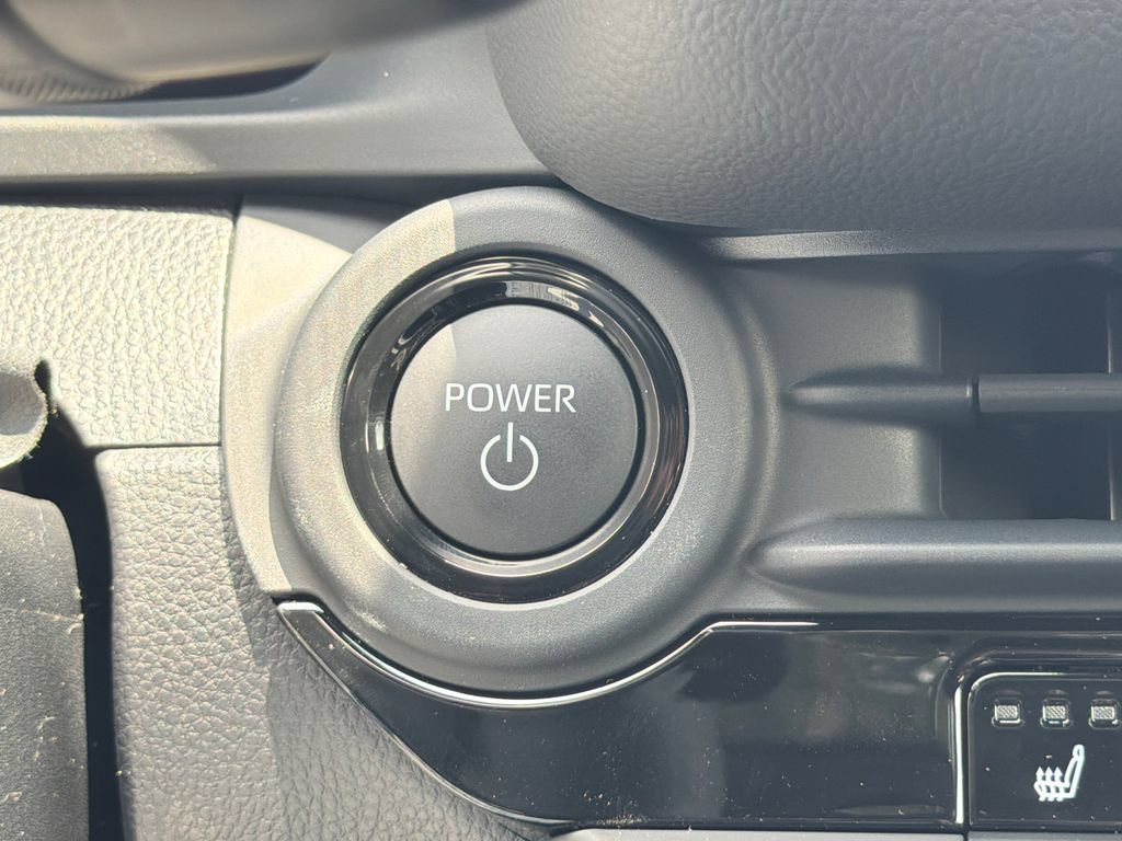 New 2026 Toyota Crown Platinum AWD/4WD image 31