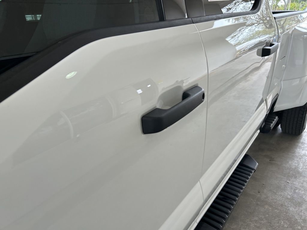 Used 2025 Ford F350 XLT image 15