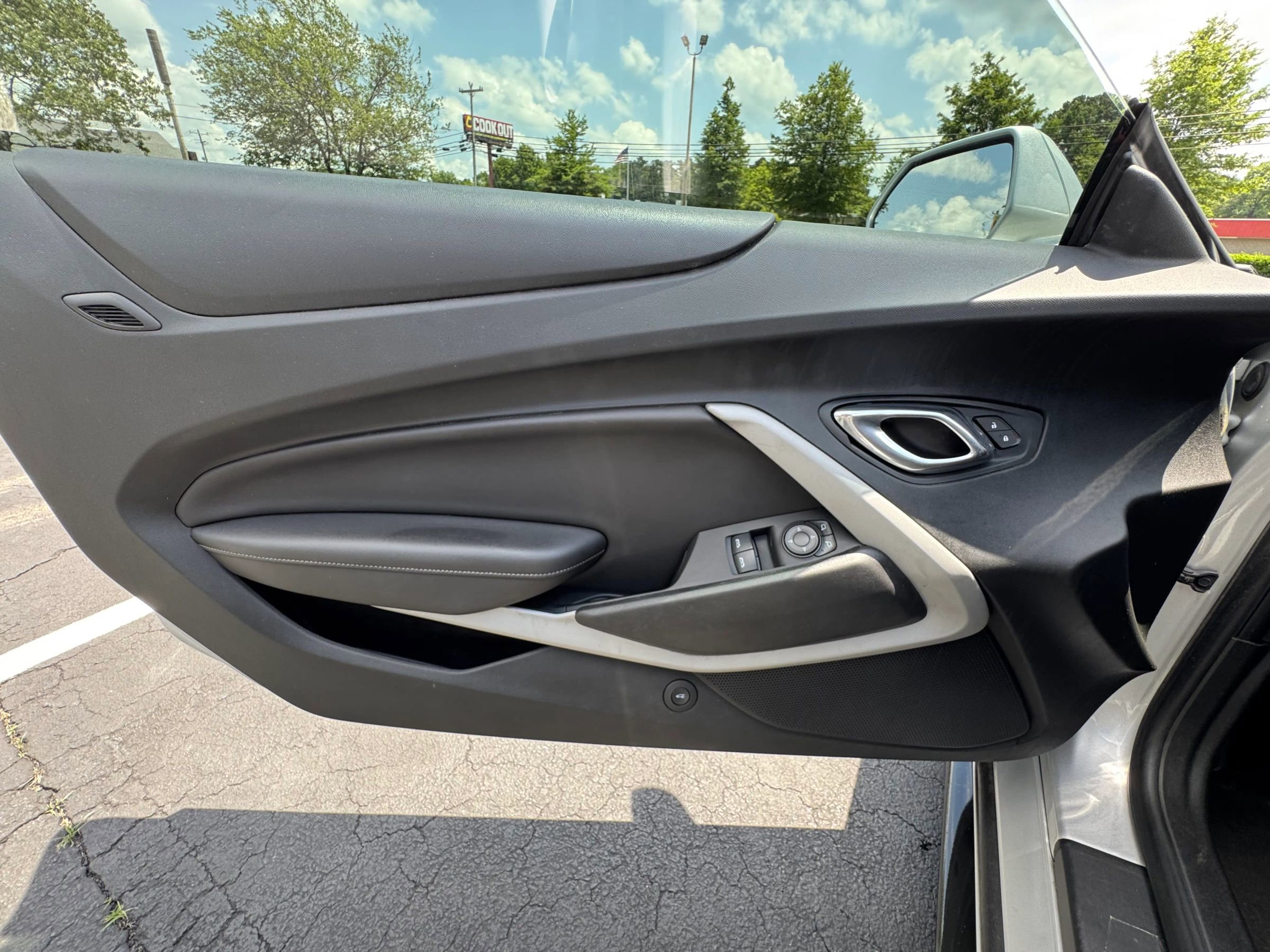 Used 2019 Chevrolet Camaro SS image 13