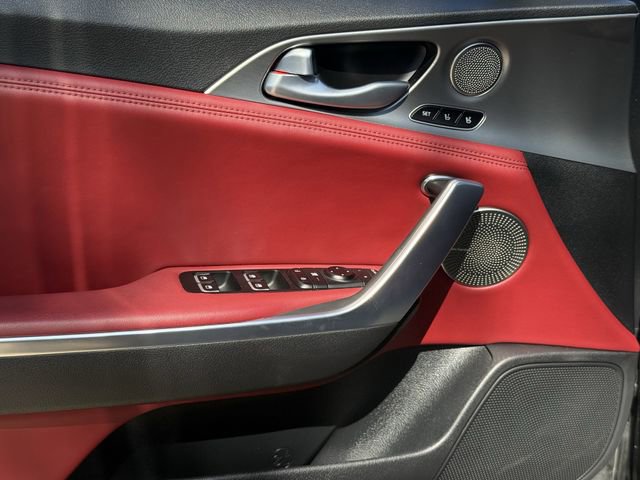 Used 2019 Kia Stinger GT2 AWD/4WD image 27
