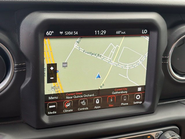 Used 2020 Jeep Gladiator Overland w/ Popular Equipment Package AWD/4WD image 3