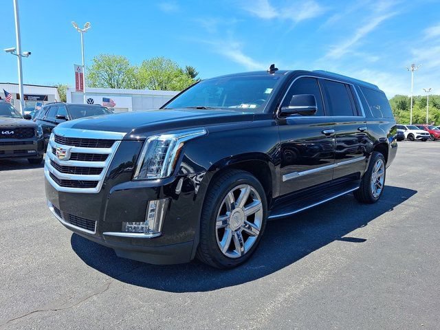 Used 2019 Cadillac Escalade ESV Premium Luxury AWD/4WD image 3