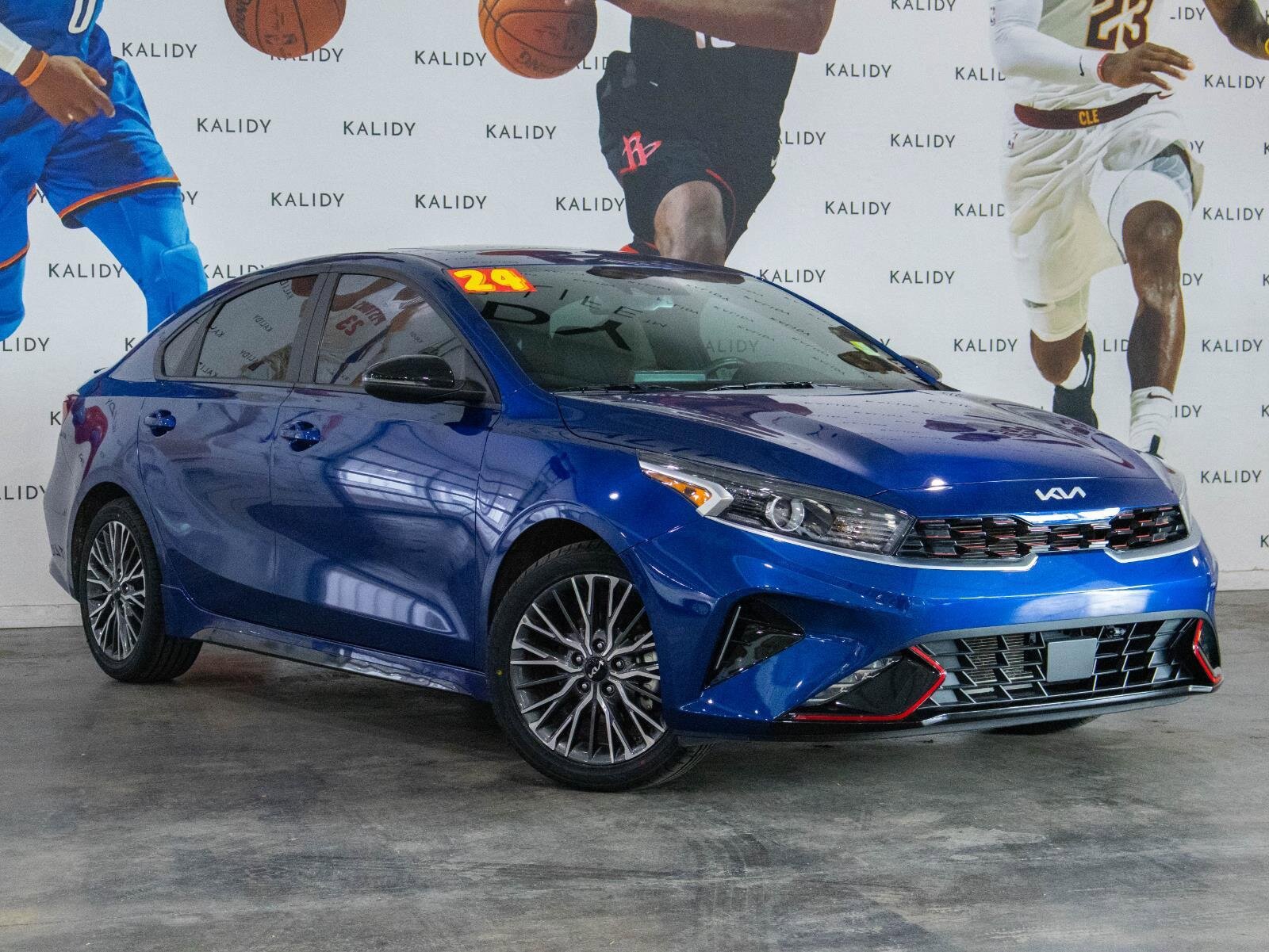 Used 2024 Kia Forte GT-Line w/ GT-Line Premium Package image 2