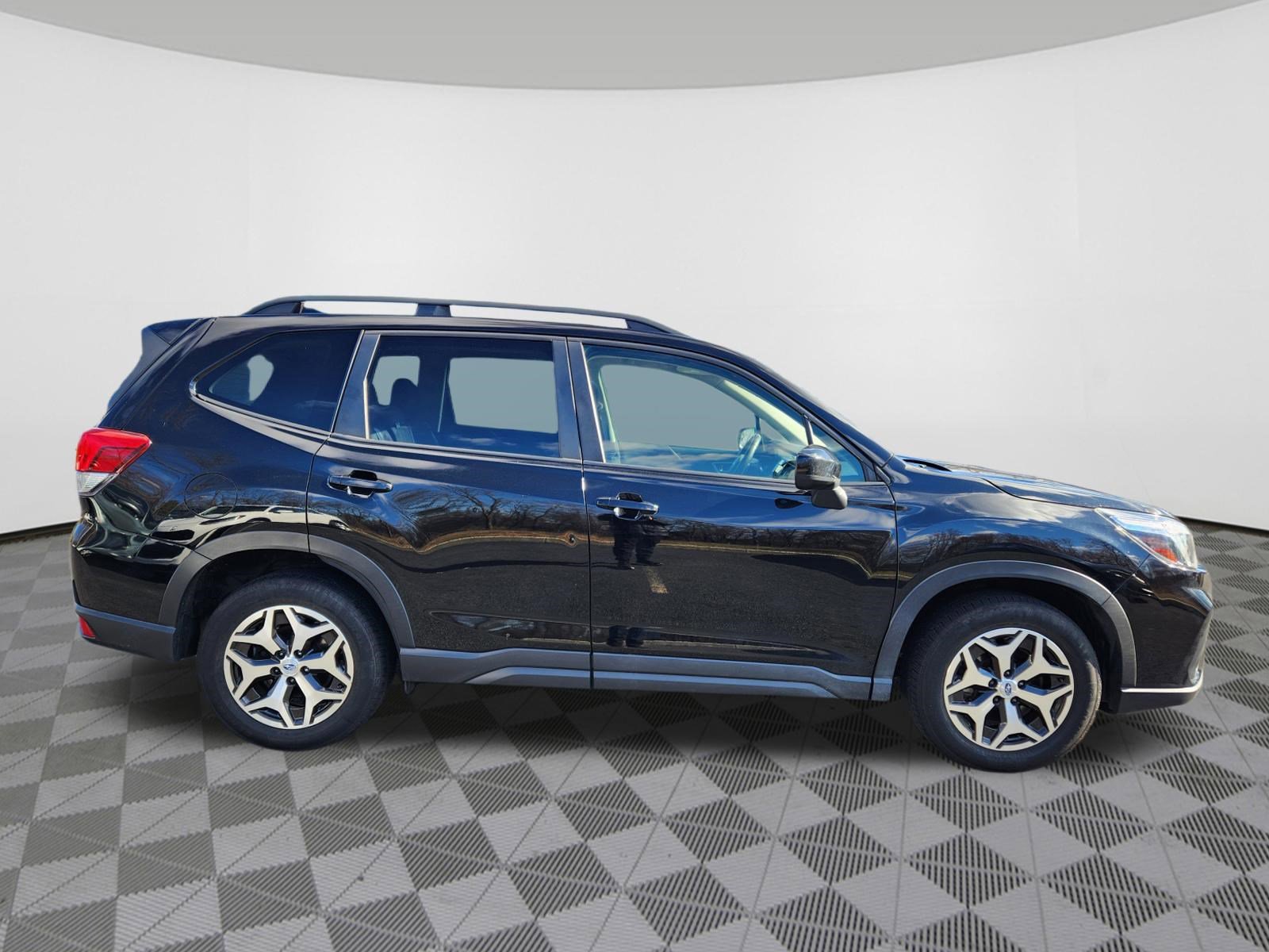 Used 2021 Subaru Forester Premium w/ Popular Package #1 image 6