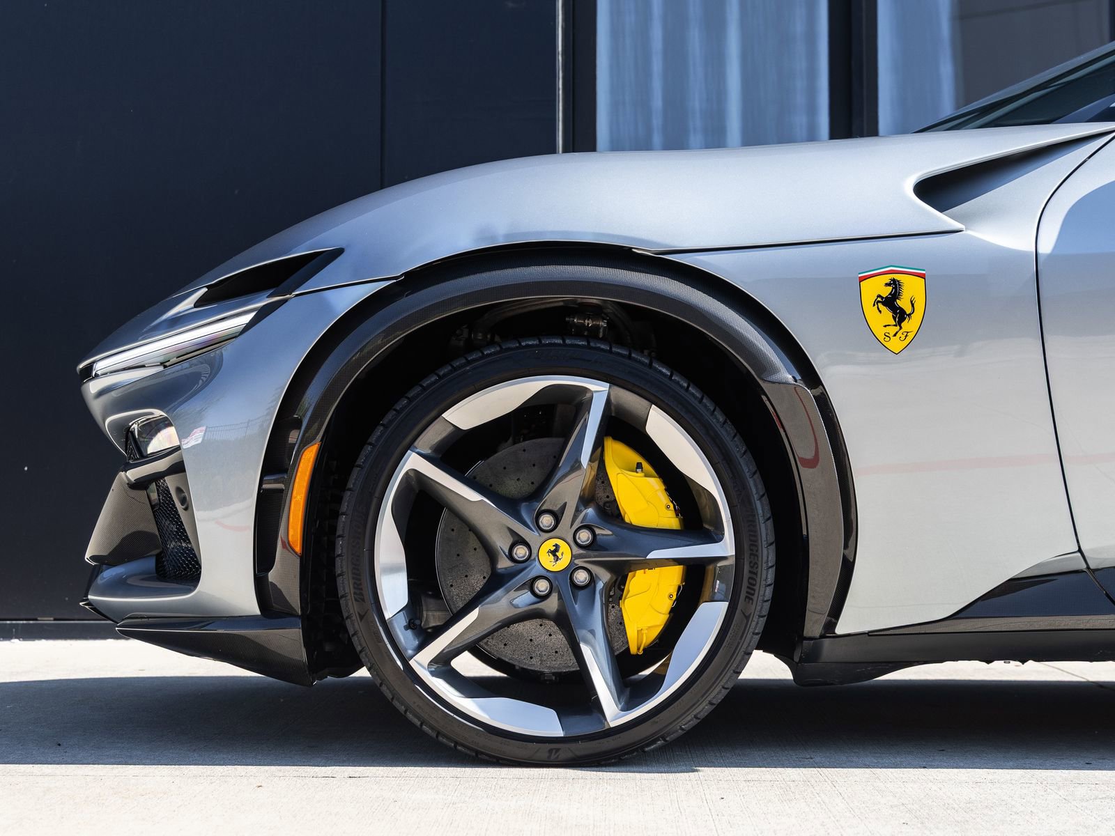Used 2025 Ferrari Purosangue AWD/4WD image 11