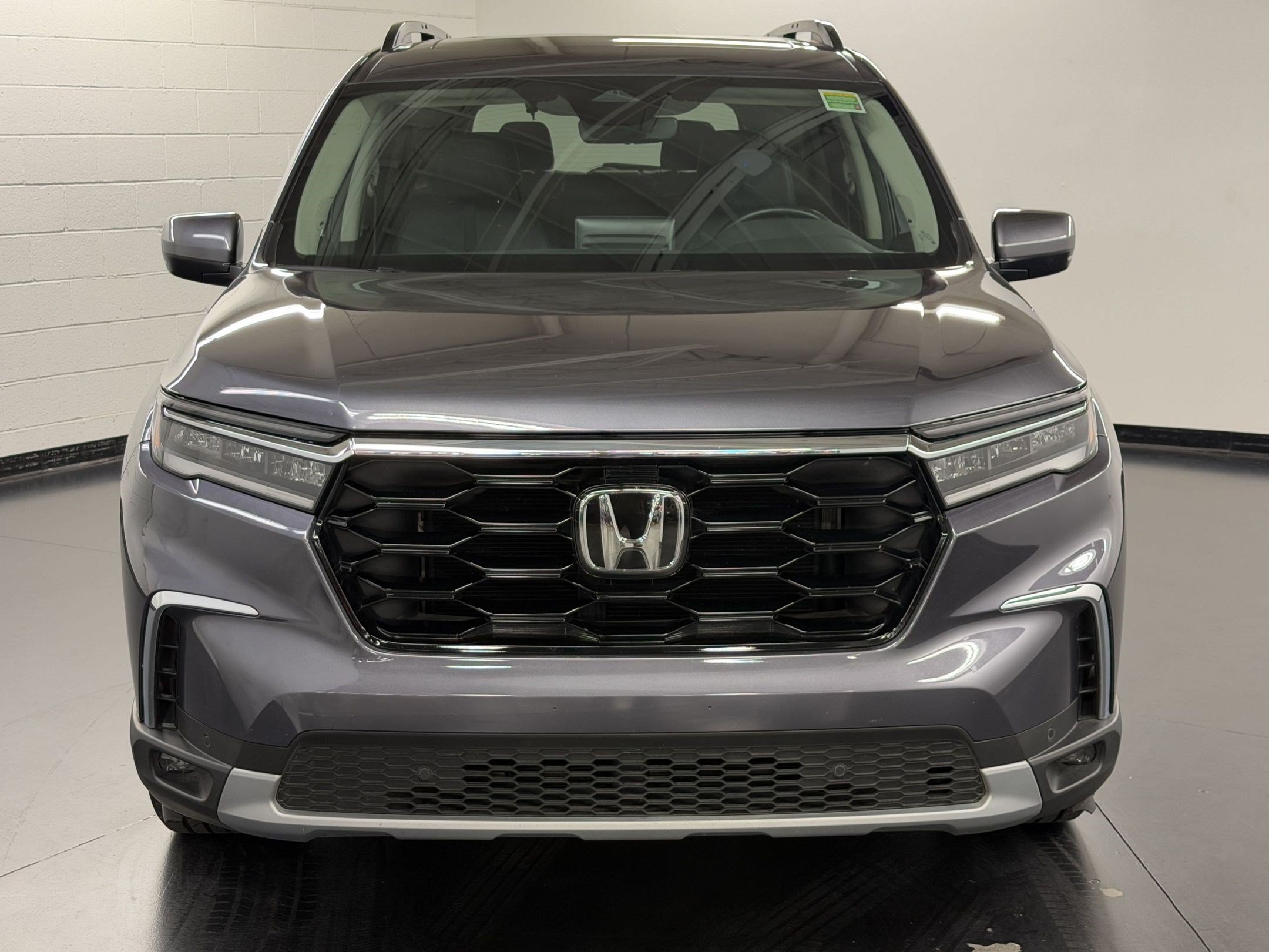 Certified 2024 Honda Pilot Touring image 6