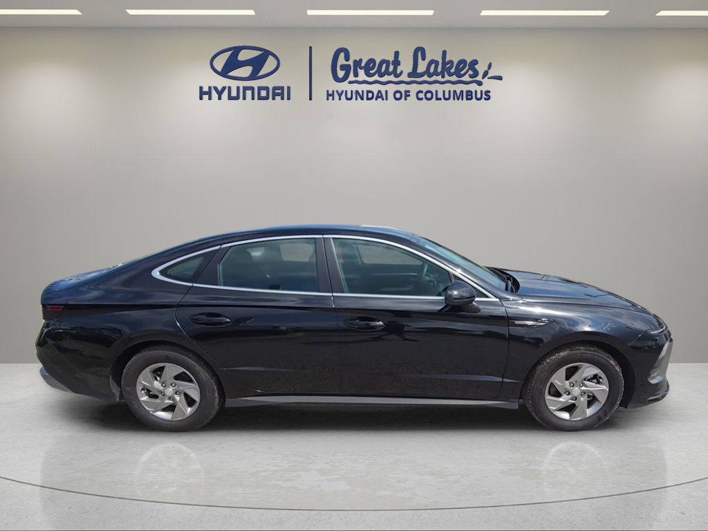 Used 2026 Hyundai Sonata SE FWD image 6