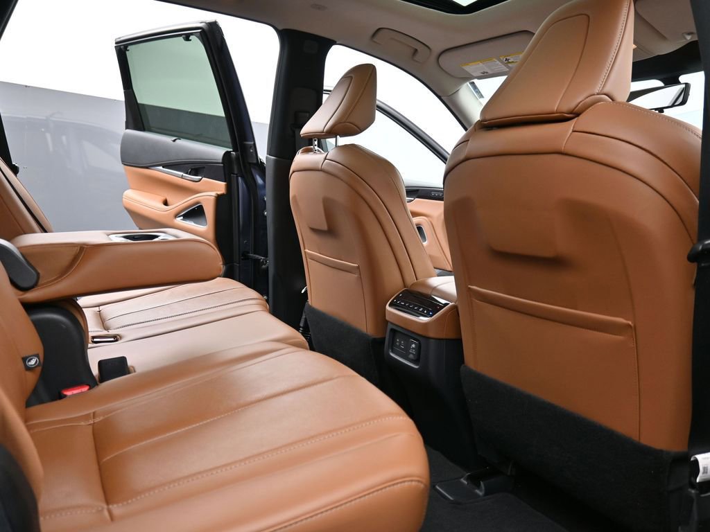Used 2025 INFINITI QX60 Sensory w/ Vision Package image 21