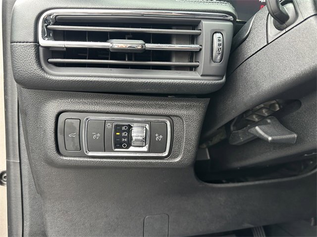 Used 2020 Lincoln Corsair AWD w/ Equipment Group 101A image 29