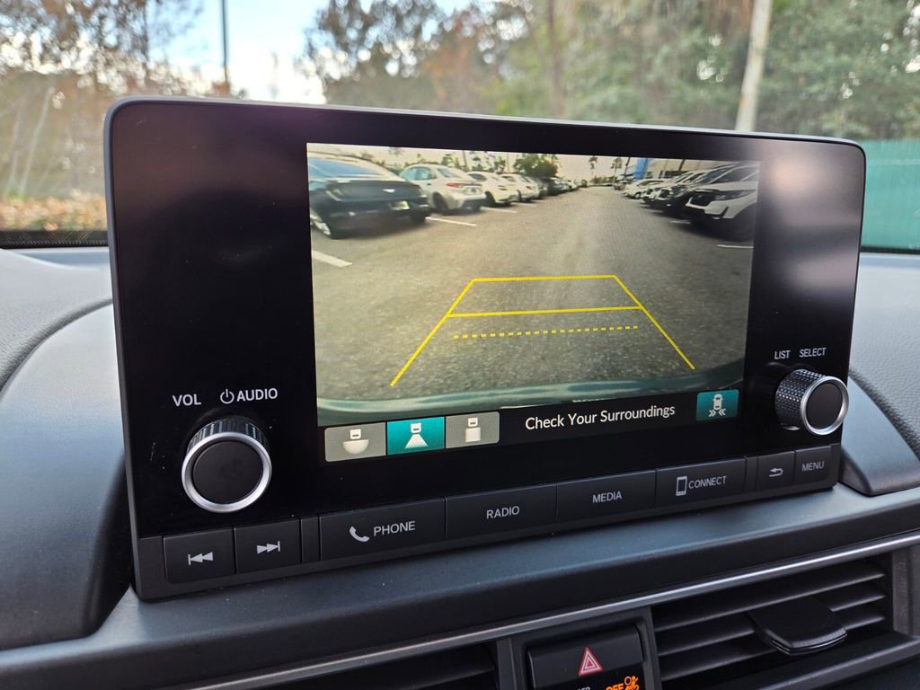 Used 2023 Honda Pilot Sport image 28