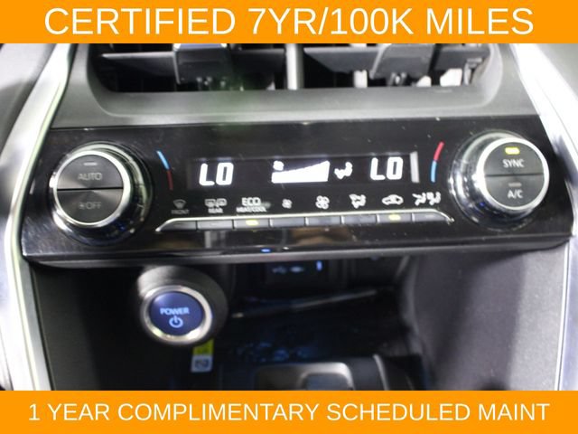 Used 2022 Toyota Venza LE AWD/4WD image 25