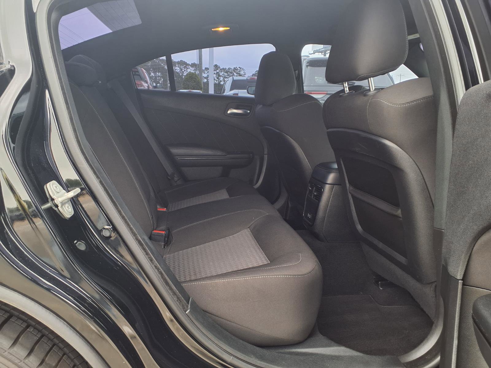 Used 2022 Dodge Charger R/T w/ Blacktop Package RWD image 9