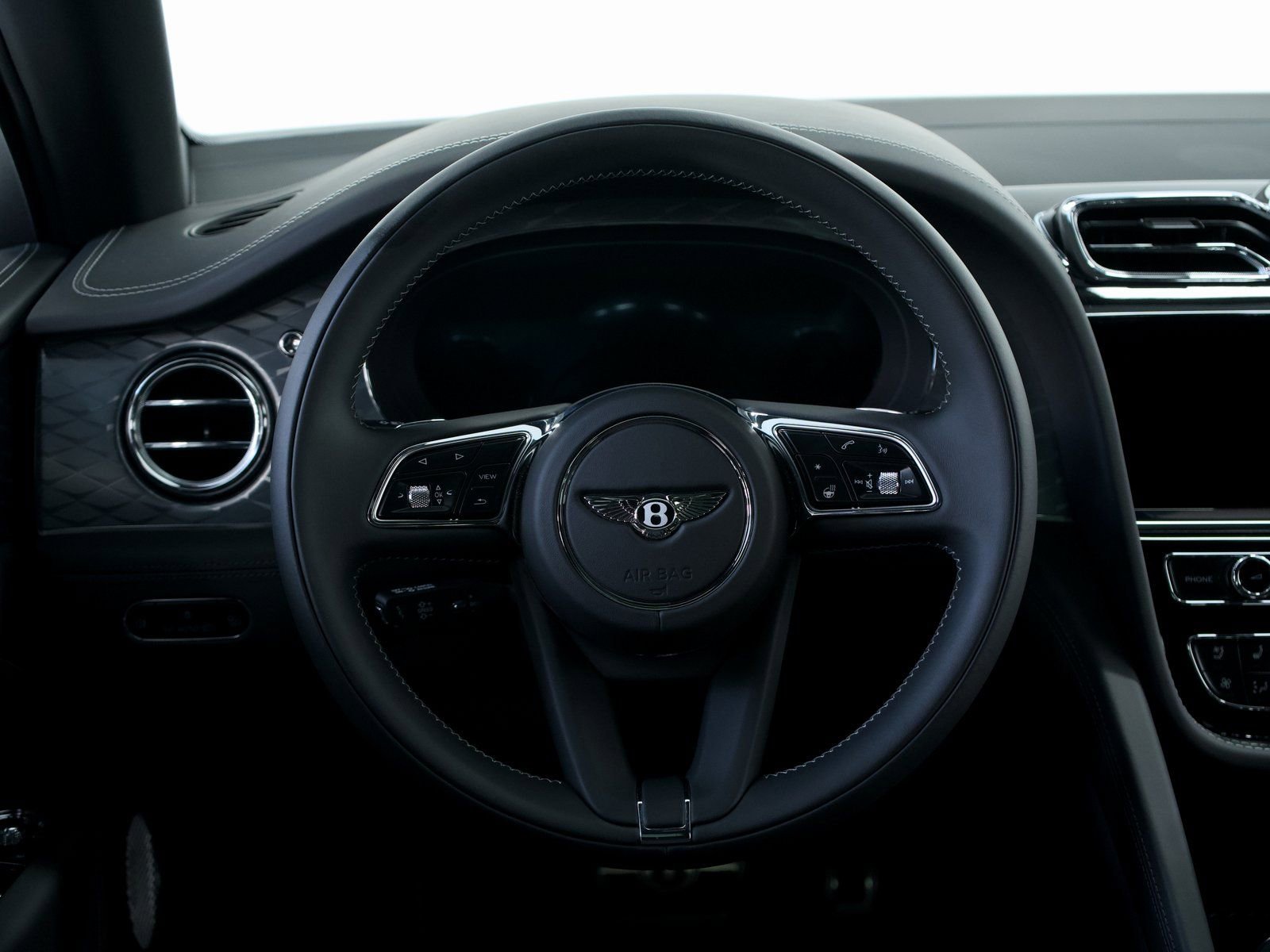 Certified 2025 Bentley Bentayga image 31