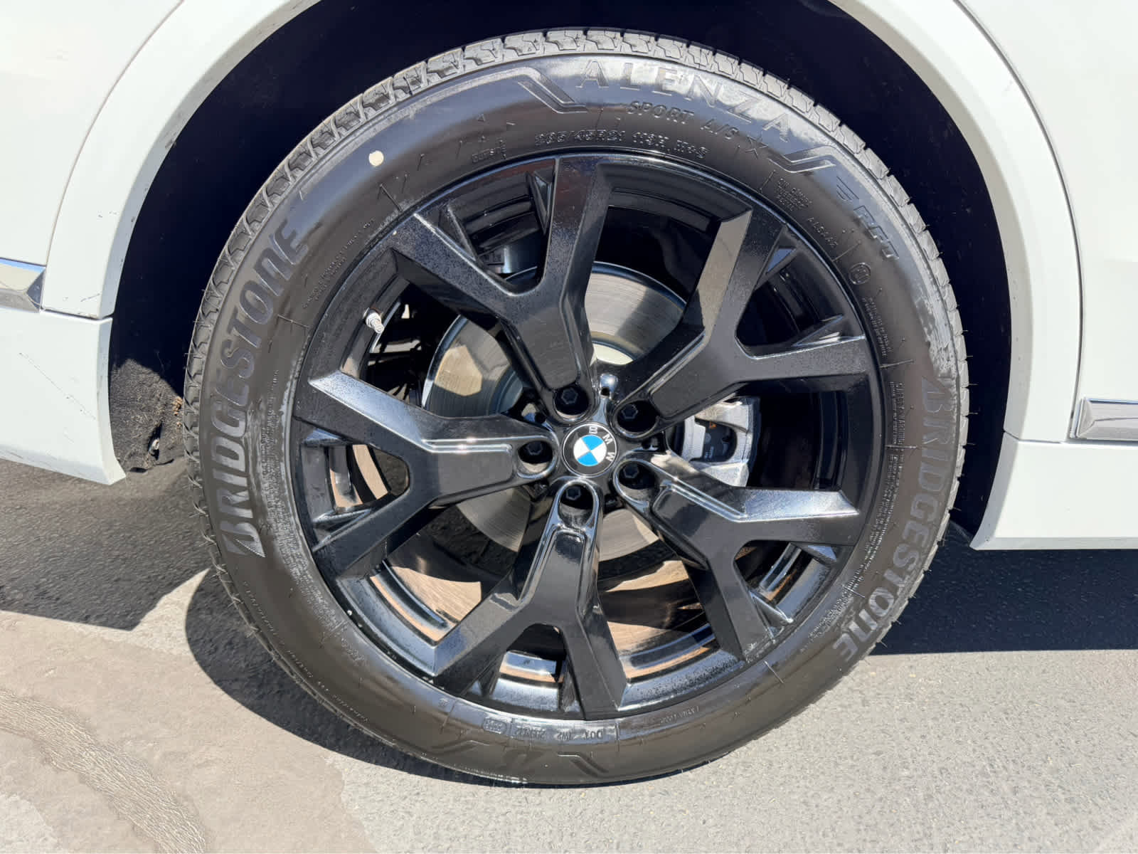 Used 2023 BMW X7 xDrive40i w/ Parking Assistance Package image 8