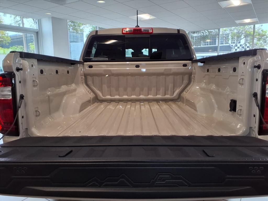 Used 2026 GMC Canyon Elevation w/ Convenience Package RWD image 9