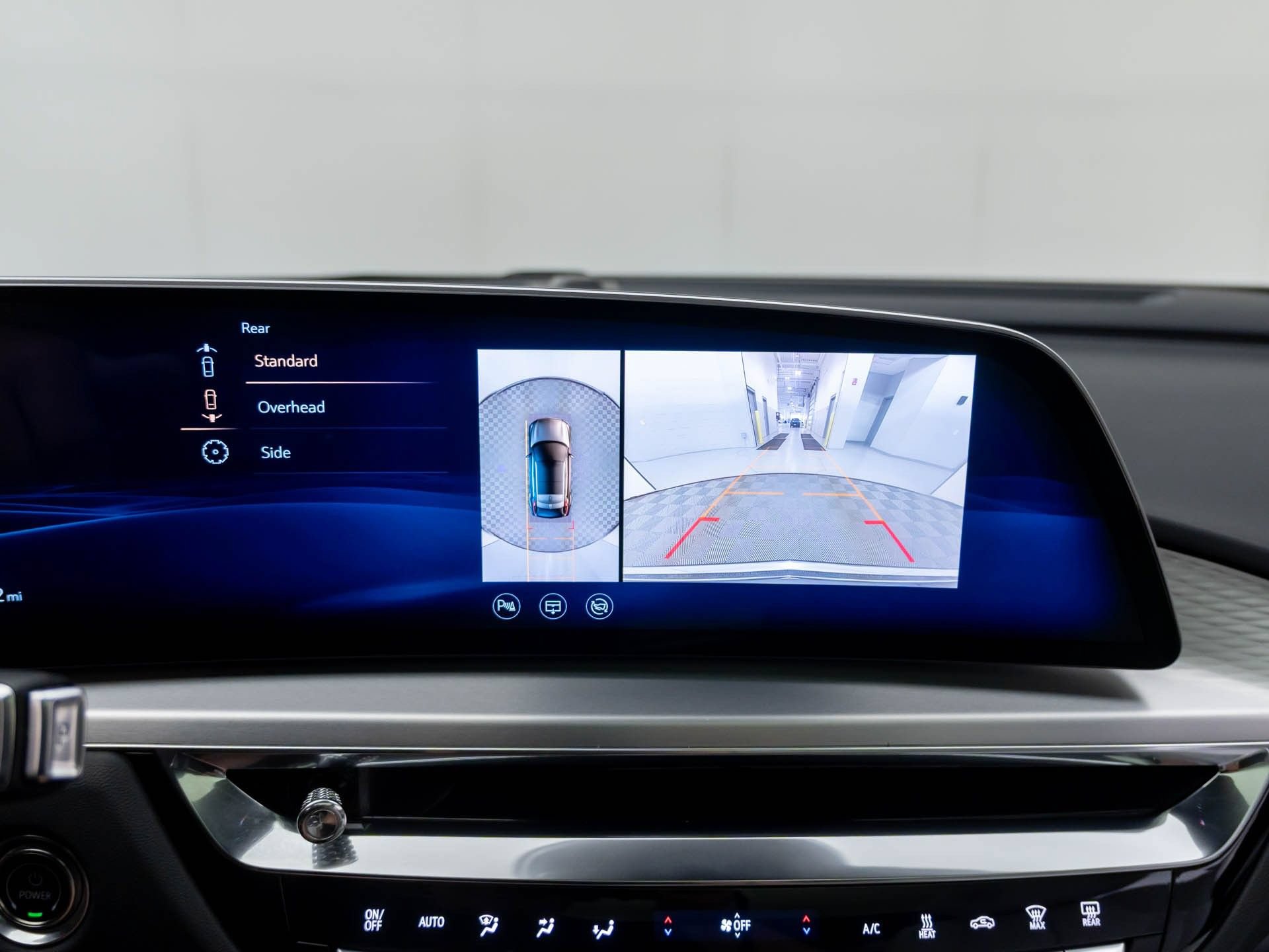Certified 2024 Cadillac Lyriq Luxury RWD image 27