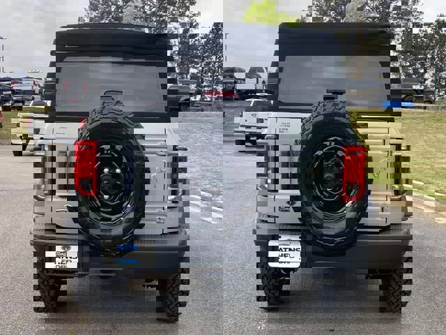 Used 2022 Ford Bronco Black Diamond image 5