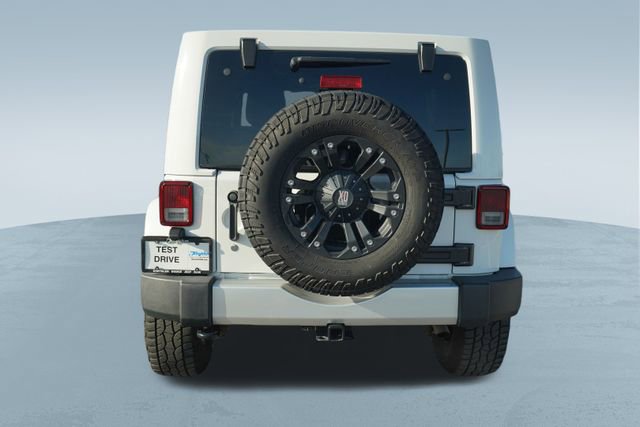 Used 2015 Jeep Wrangler Unlimited Sahara w/ Dual Top Group image 7