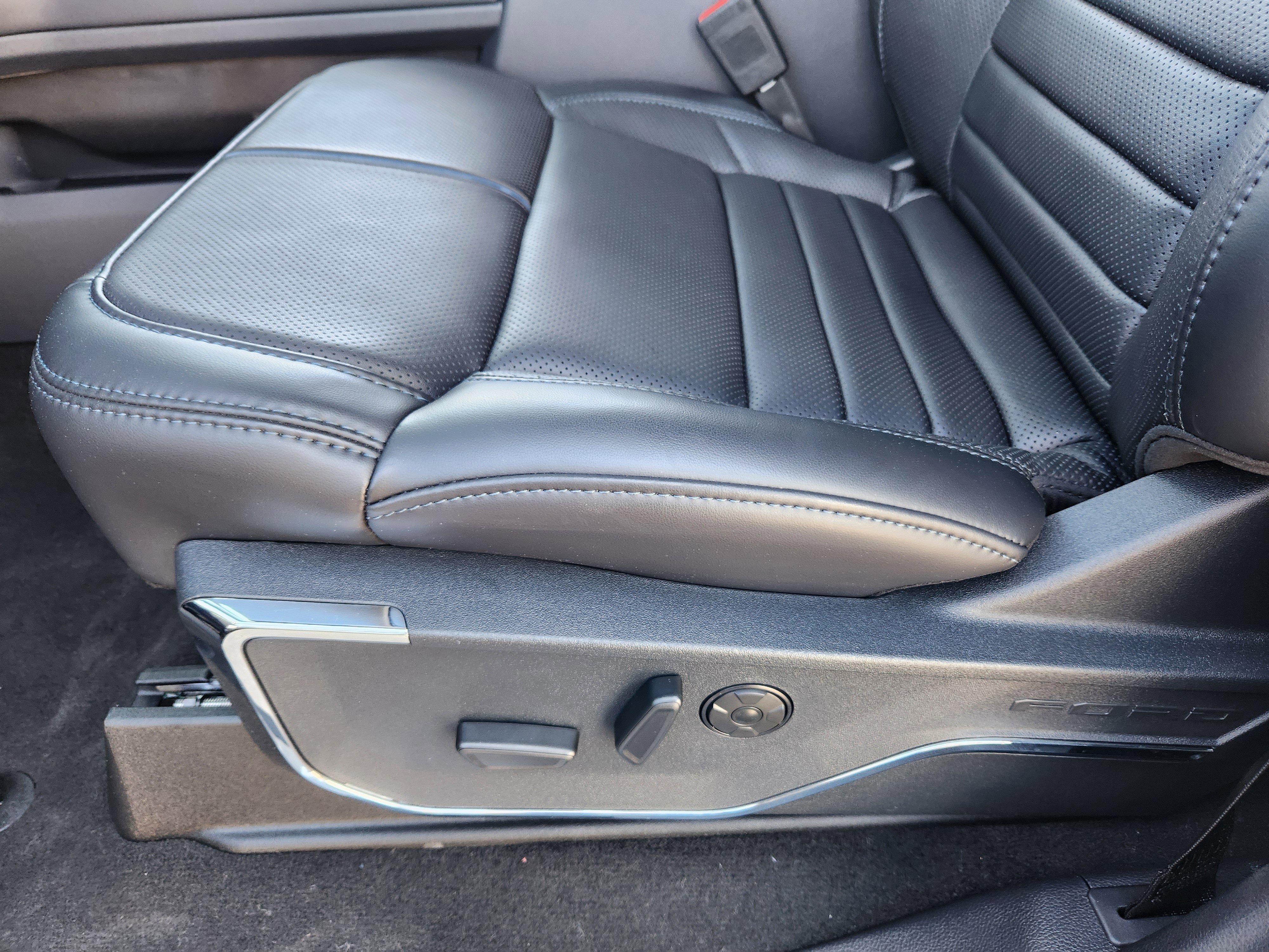 New 2026 Ford F350 Platinum image 13