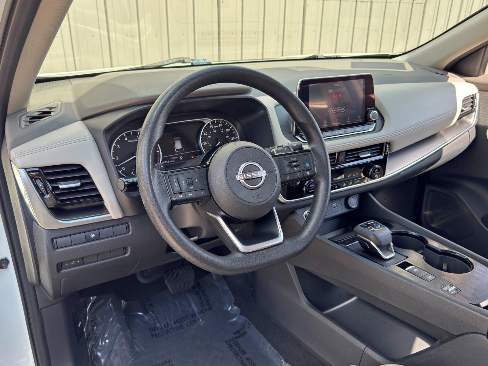 Used 2022 Nissan Rogue SV FWD image 12