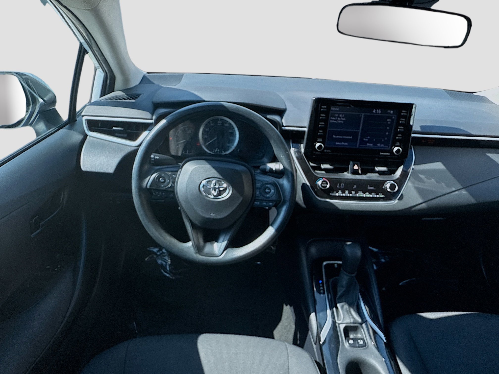 Used 2022 Toyota Corolla LE FWD image 18