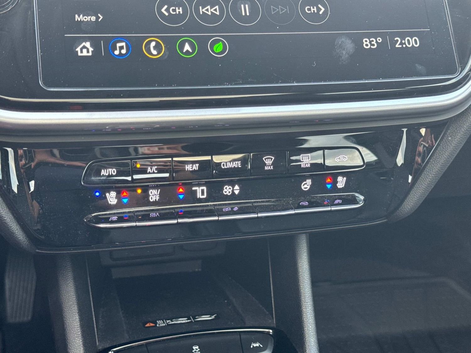 Used 2022 Chevrolet Bolt EUV Premier w/ Sun & Sound Package image 33