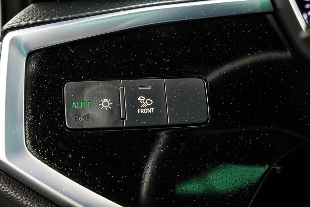 Used 2025 Audi Q3 2.0T Premium AWD/4WD image 43