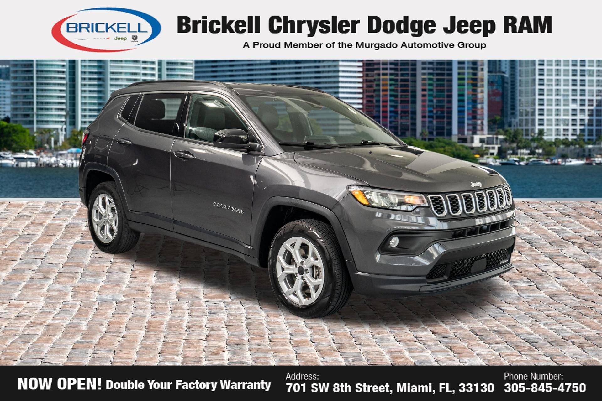 Used 2024 Jeep Compass Latitude AWD/4WD image 2