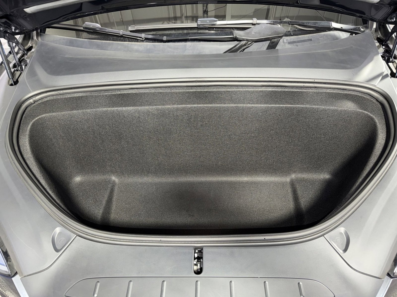 Used 2023 Tesla Model X image 34