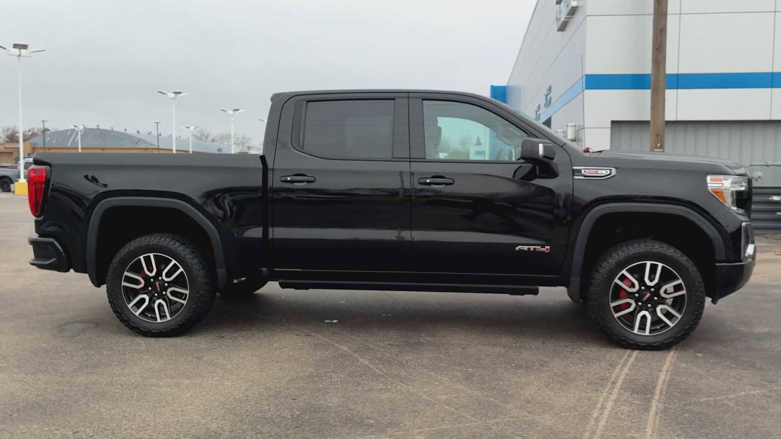 Certified 2019 GMC Sierra 1500 AT4 w/ AT4 Premium Package image 9