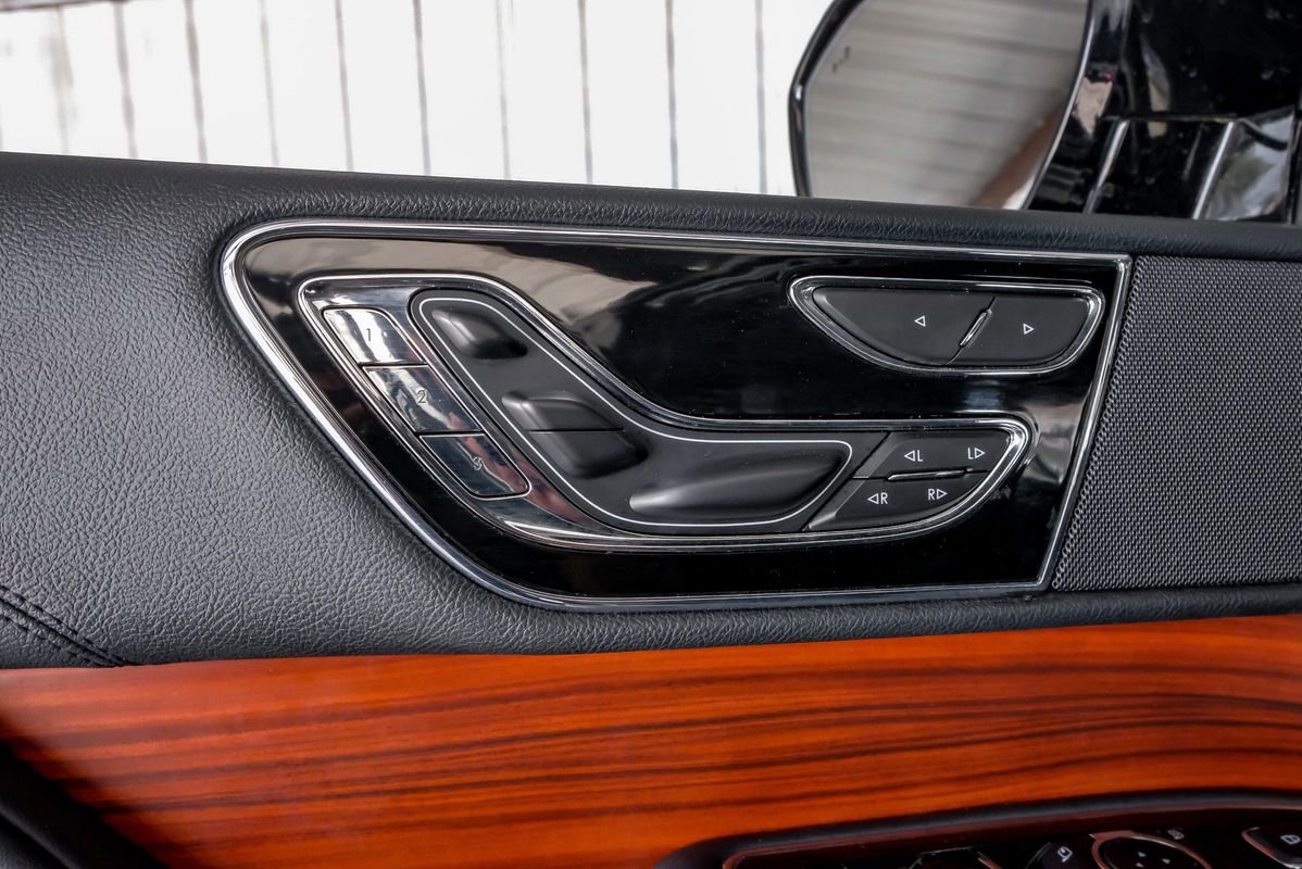 Used 2024 Lincoln Navigator Reserve image 44