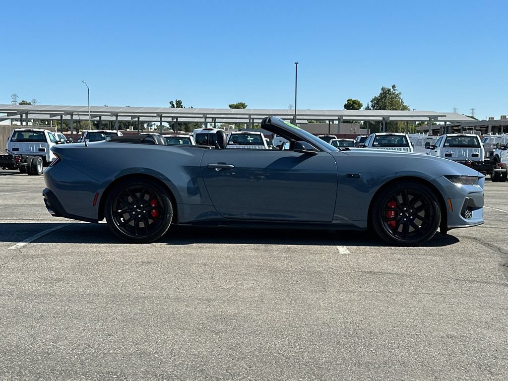 Certified 2025 Ford Mustang GT Premium RWD image 3