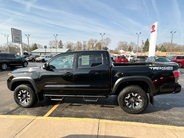 Used 2023 Toyota Tacoma TRD Off-Road w/ Advanced Technology Package image 6
