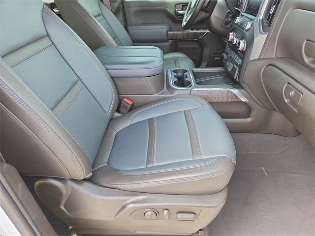 Used 2023 GMC Sierra 2500 Denali w/ Denali Ultimate Package image 19