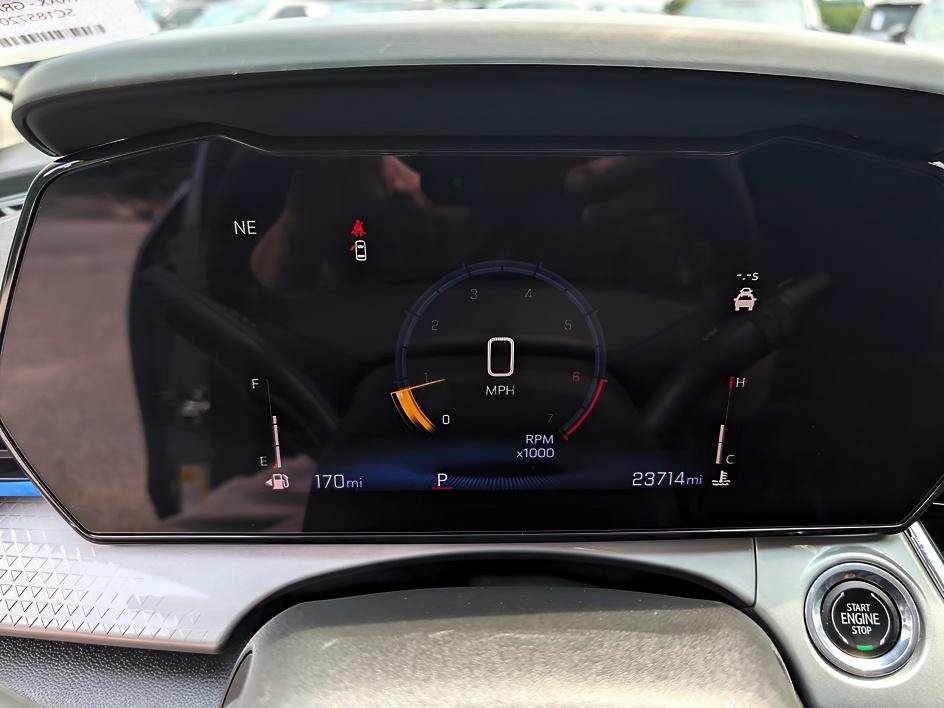 Used 2025 Chevrolet Trax LT FWD image 17